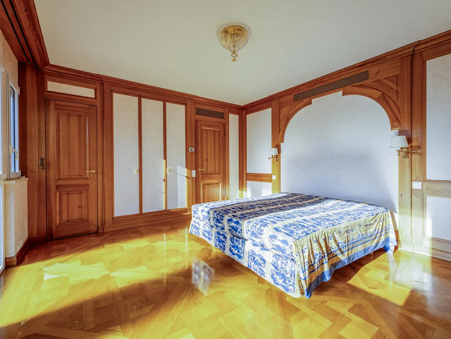 Penthouse with lake view in Central Lugano - Photo 6 of 12