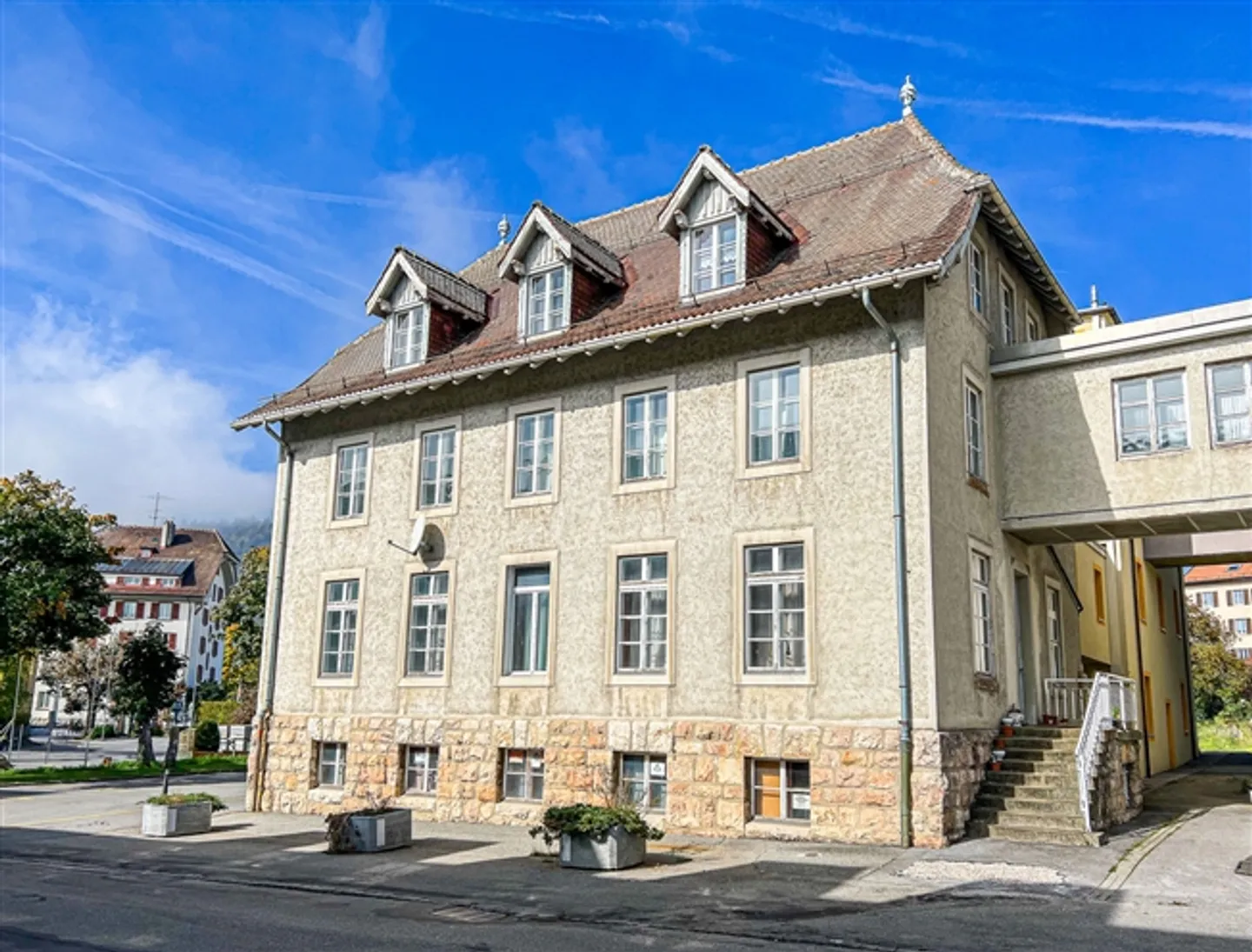 «Geräumige 3,5-Zimmer-Eigentumswohnung zum Renovieren
Im Herzen von Ste-Croix» - Foto 14 von 14