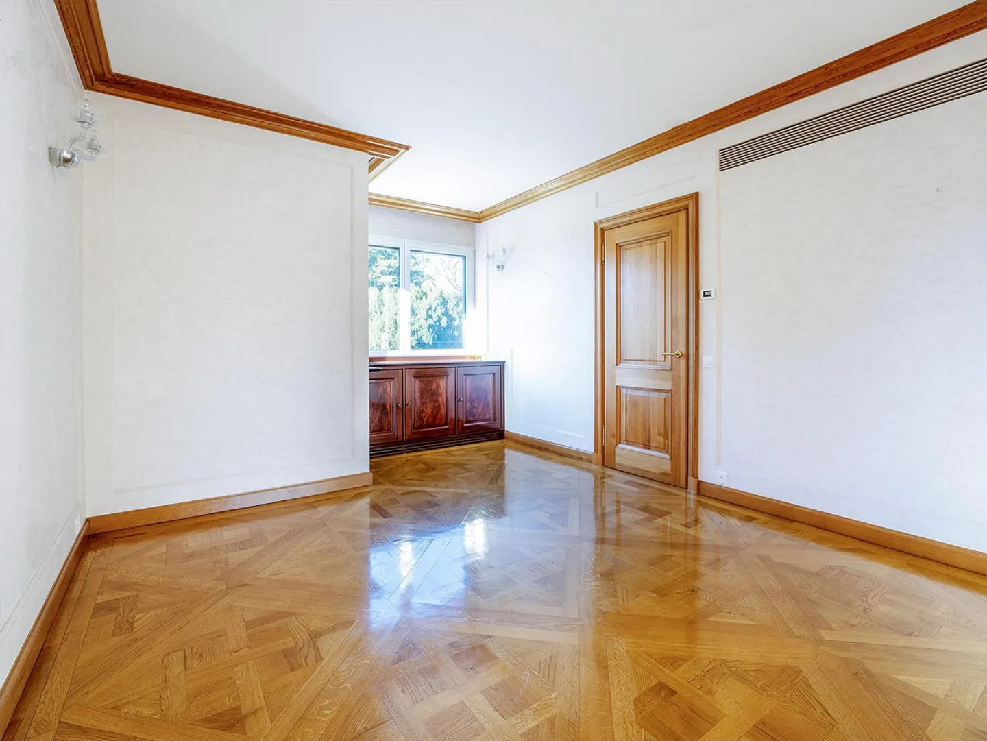 Penthouse with lake view in Central Lugano - Photo 12 of 12