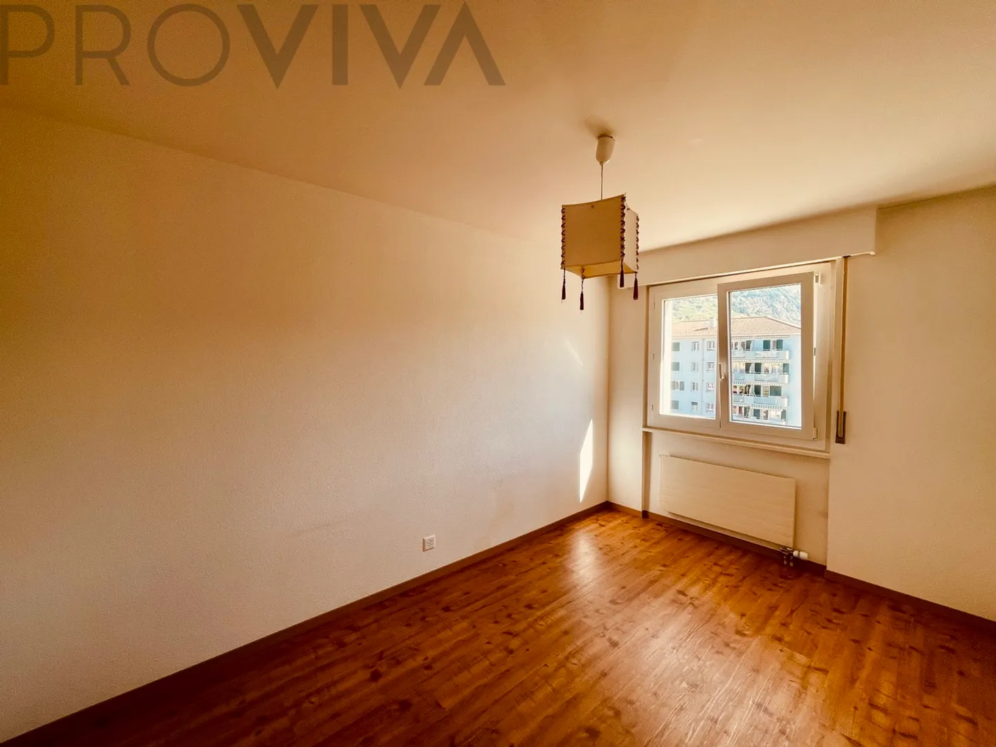 Maximum Sun, Mountain View & Top Location - Charming and with Parking - Photo 4 of 7