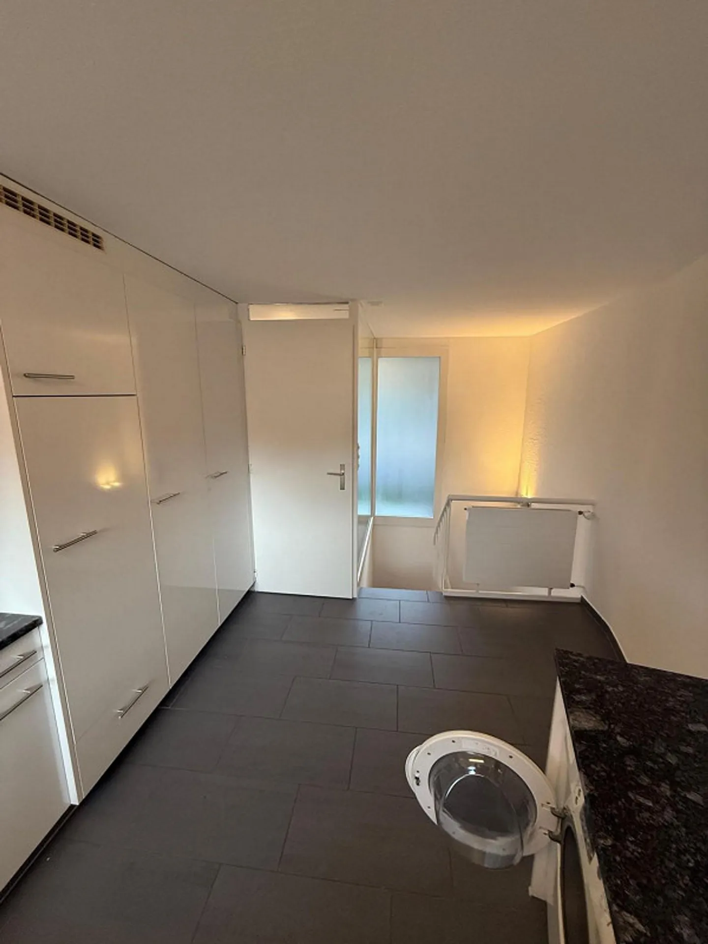 Grosszügig geschnittene 2.5 Zimmerwohnung im Herzen von Bern - Foto 2 von 8