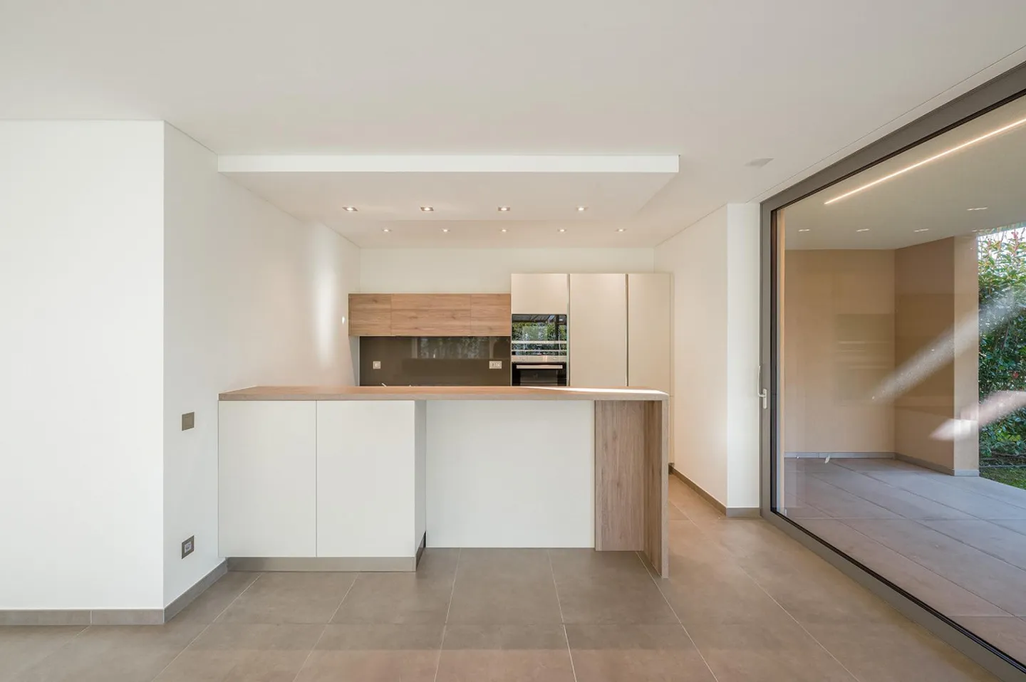 Appartement moderne de 3.5 pièces avec grande terrasse - Photo 1 sur 7