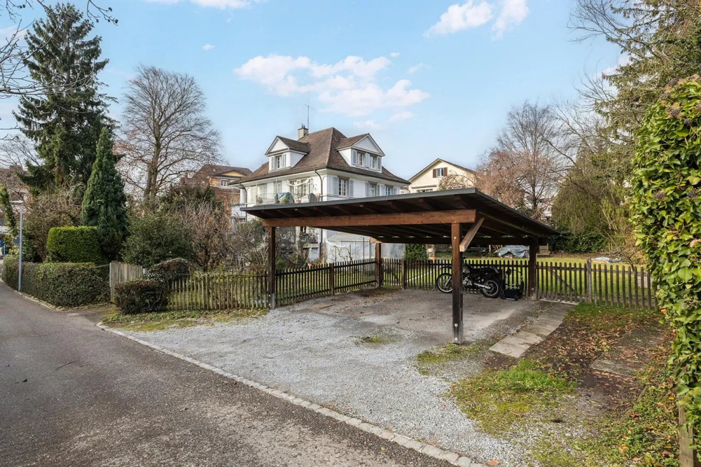 Art Nouveau villa with park in the center of Erlenbach - Photo 10 of 11