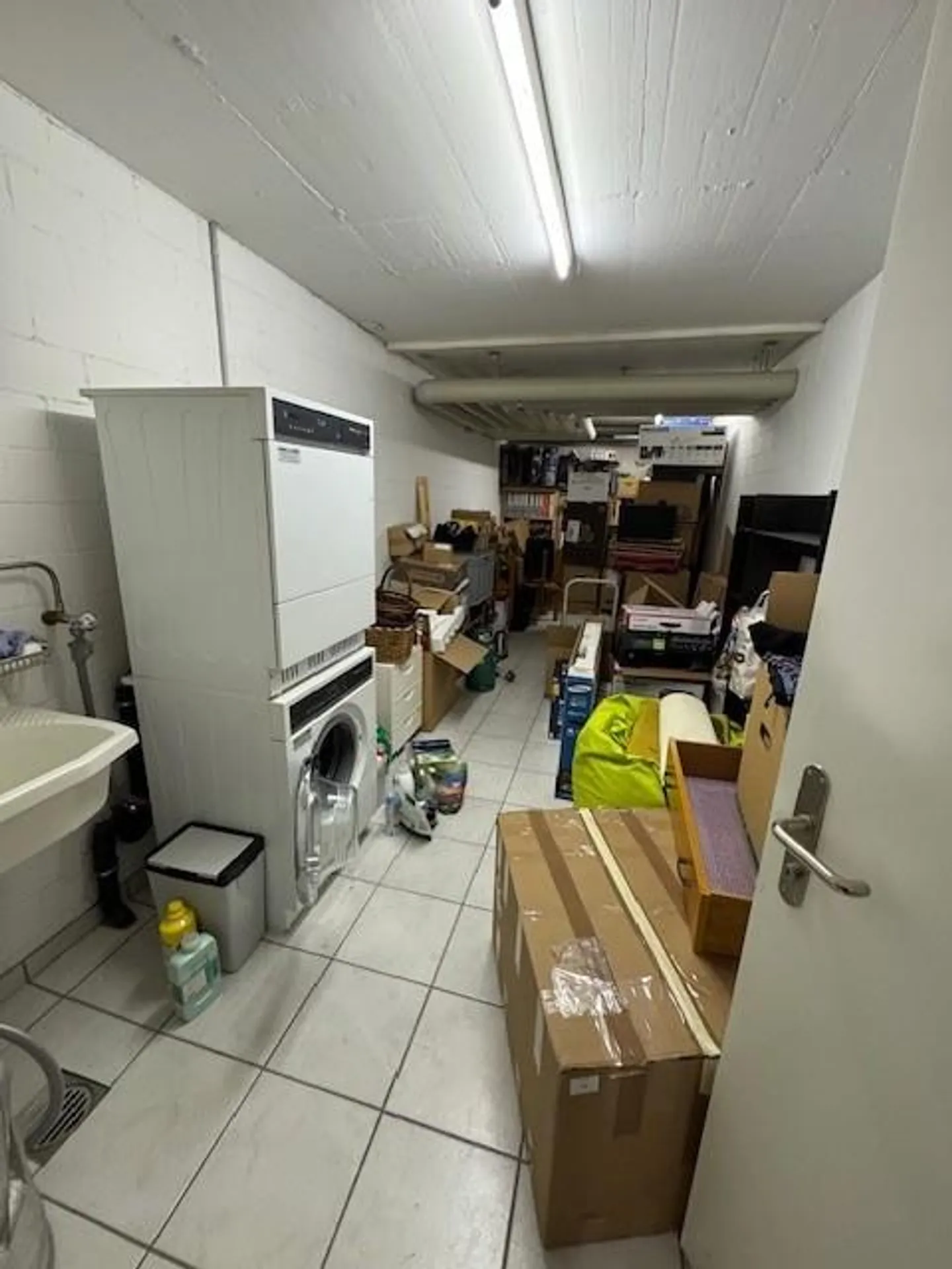 3.5 Room Apartment in a Quiet Location between Train Station and Old Town - Photo 6 of 11