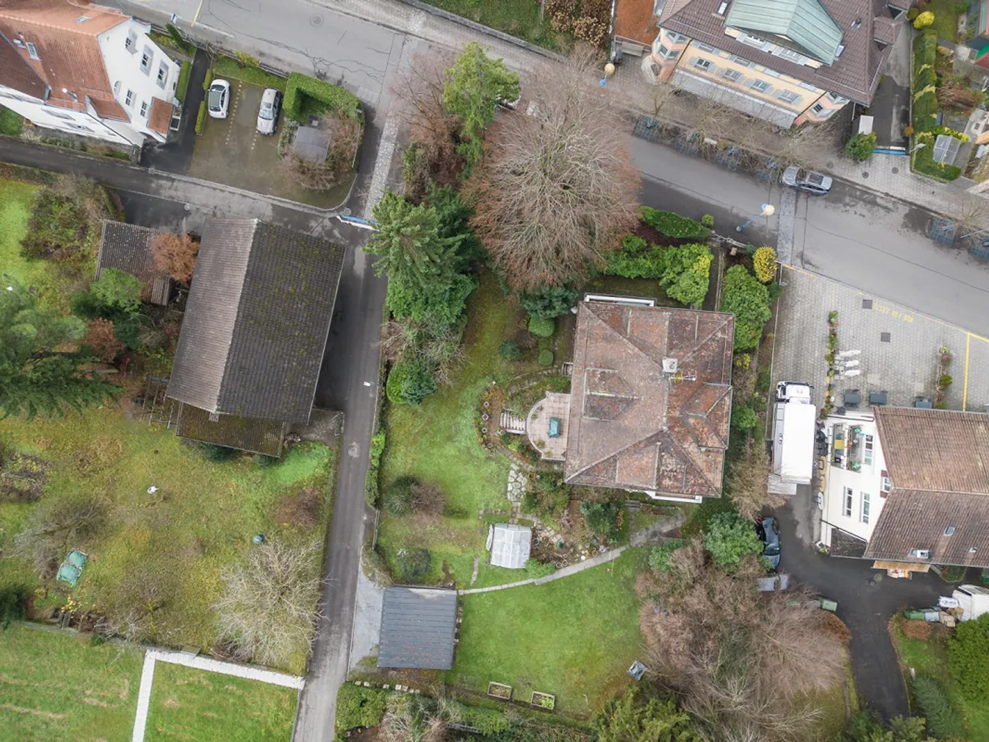 Art Nouveau villa with park in the center of Erlenbach - Photo 11 of 11