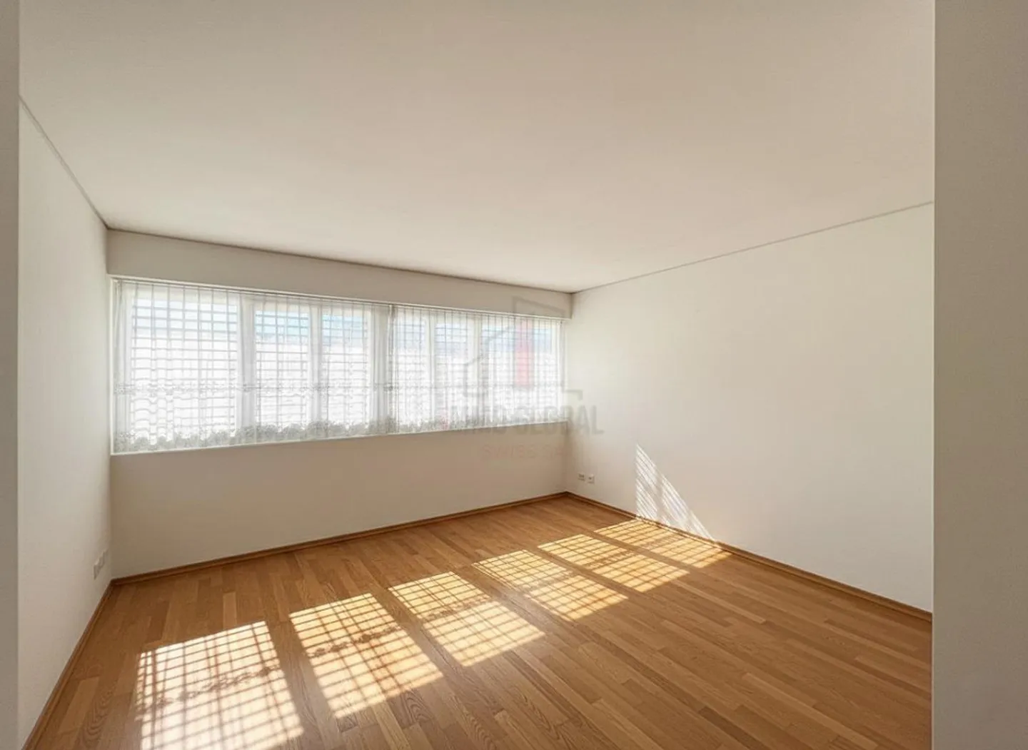 PRÄCHTIGE DACHGESCHOSSWOHNUNG ERWARTET EINE NEUE FAMILIE - Foto 7 von 11