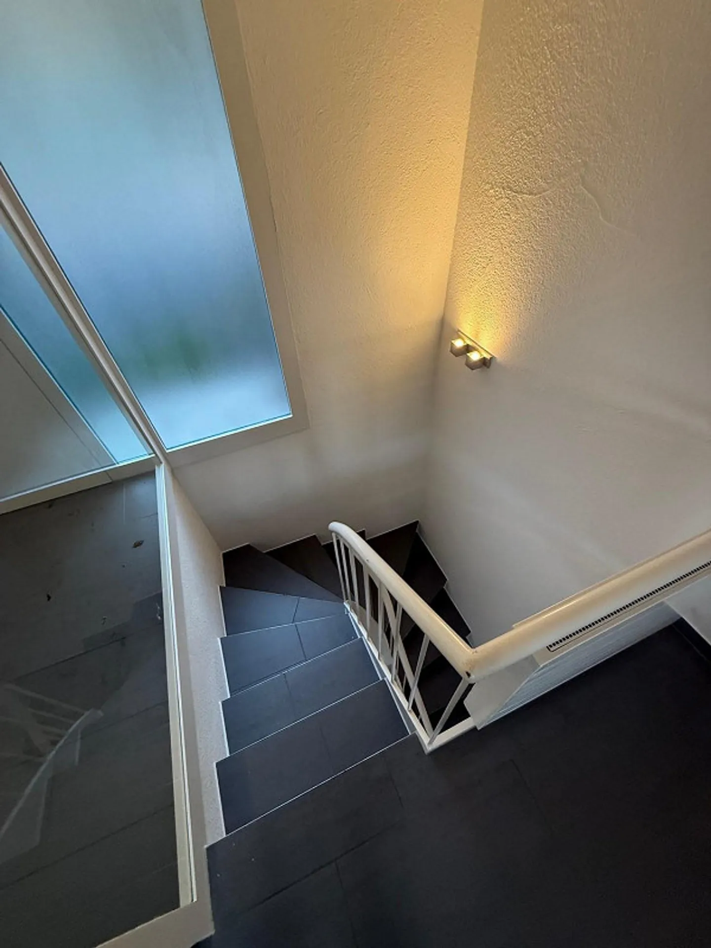 Grosszügig geschnittene 2.5 Zimmerwohnung im Herzen von Bern - Foto 3 von 8