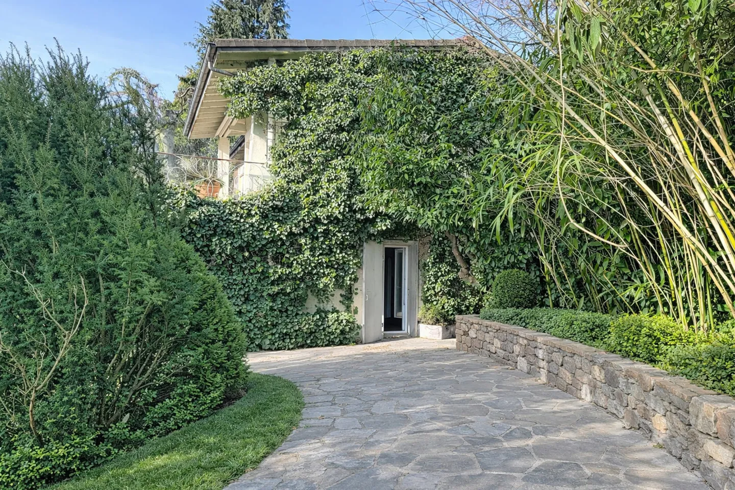 Außergewöhnliches Anwesen mit Seeblick - Foto 4 von 9