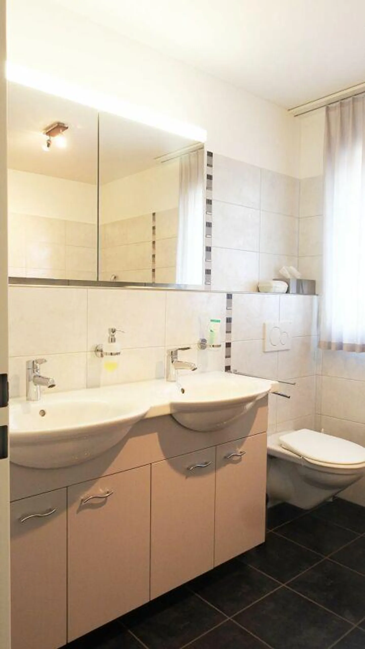 Appartement en copropriété de 4,5 pièces au 1er étage - Photo 12 sur 21