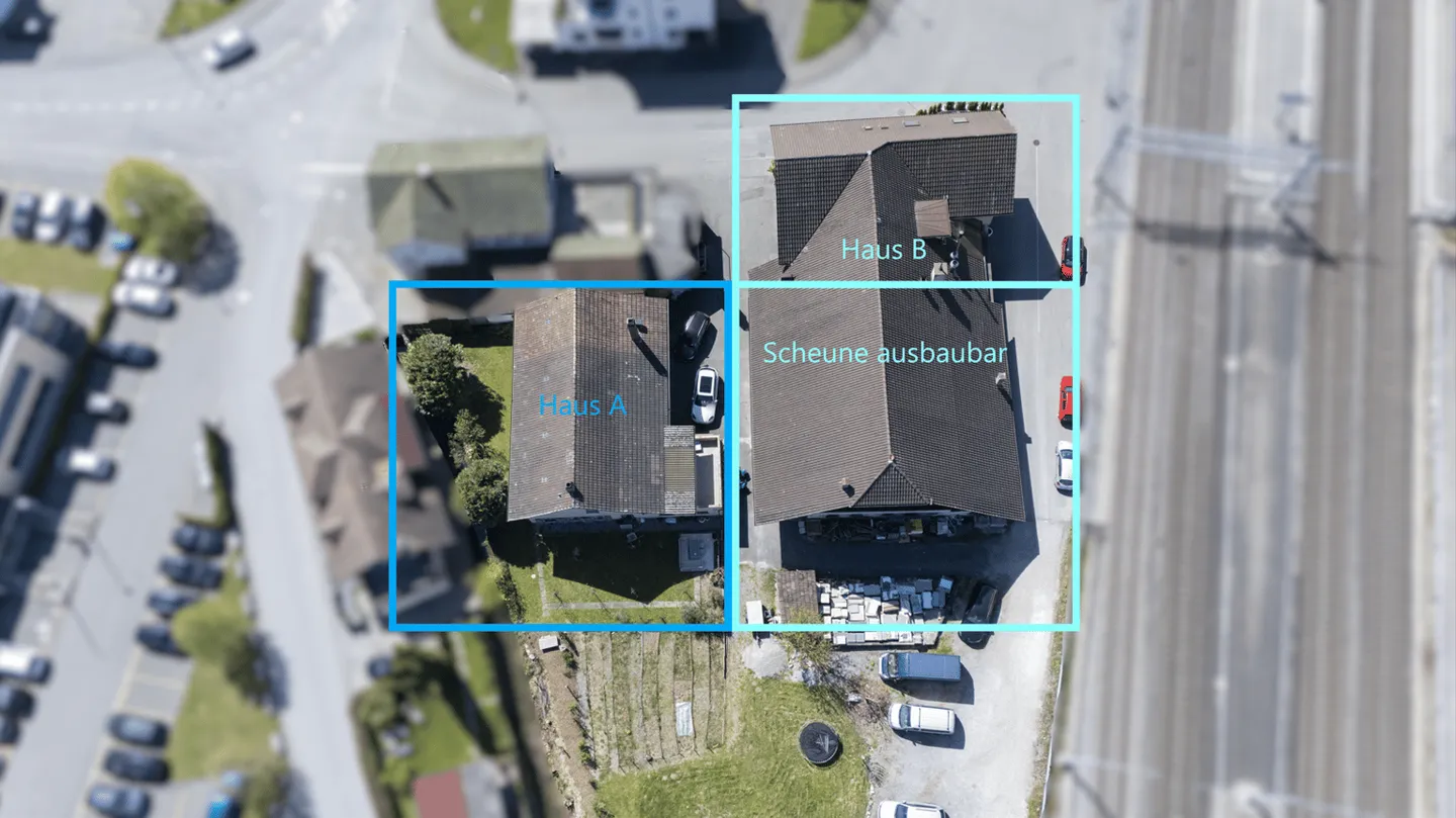 MULTI-FAMILY HOUSE + RESIDENTIAL - COMMERCIAL BUILDING WITH EXPANSION POTENTIAL + LAND RESERVE - Photo 2 of 3