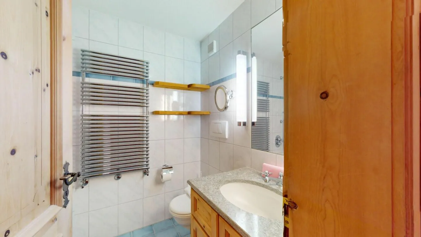 Abitaziun Üerts 2 ½ Zimmerwohnung Saisonmiete - Foto 23 von 35