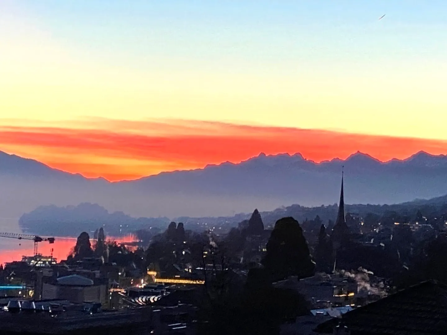 Stupendo Attico con Vista Lago - Foto 2 di 10