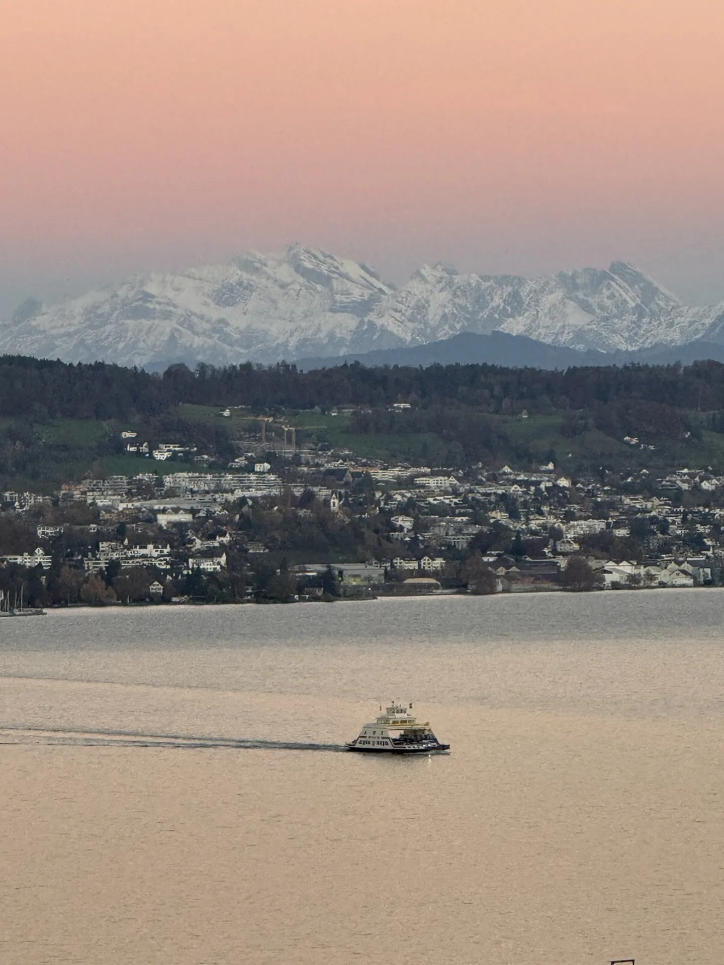 Stupendo Attico con Vista Lago - Foto 5 di 10