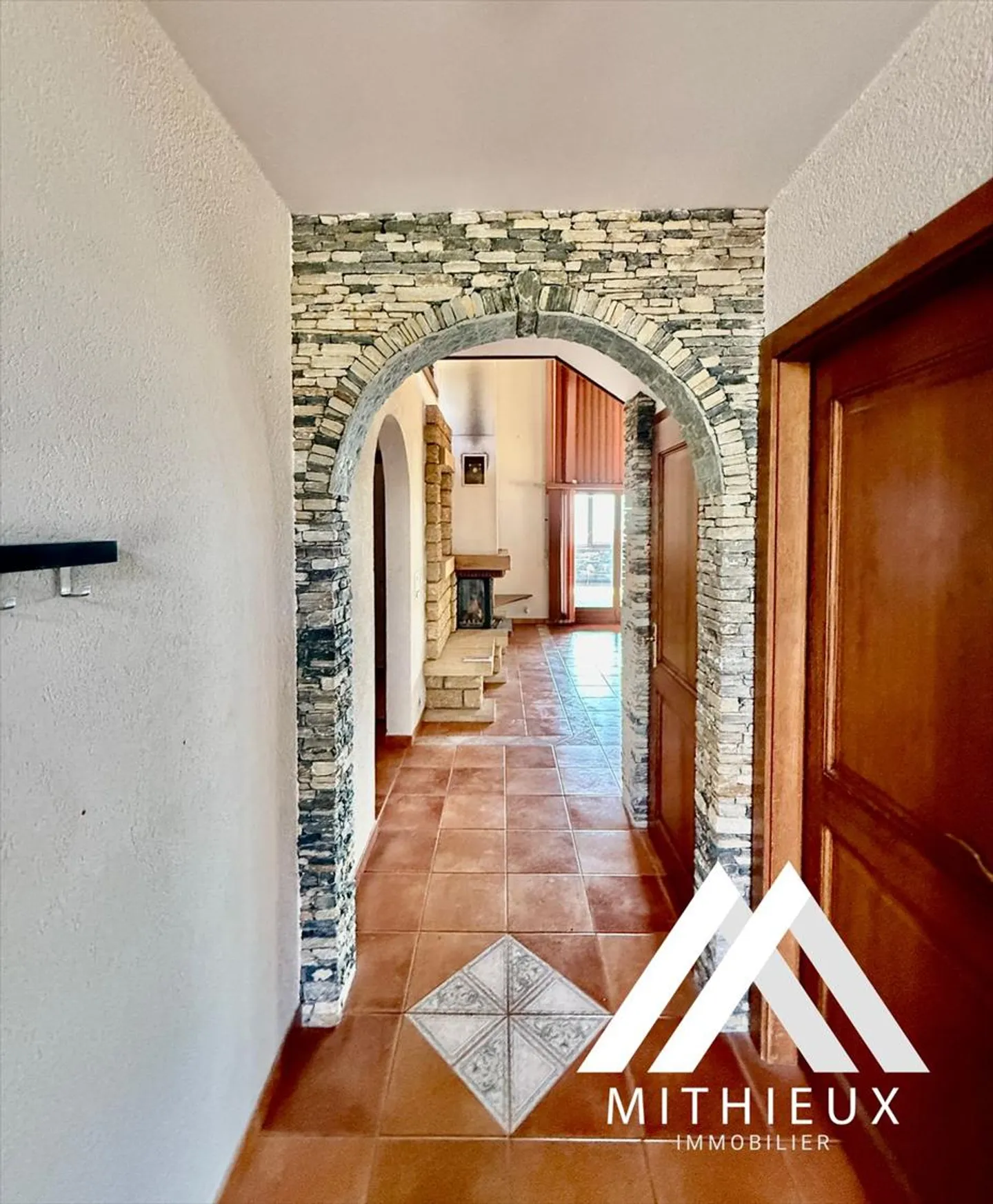 6.5 Room Apartment - Photo 12 of 13