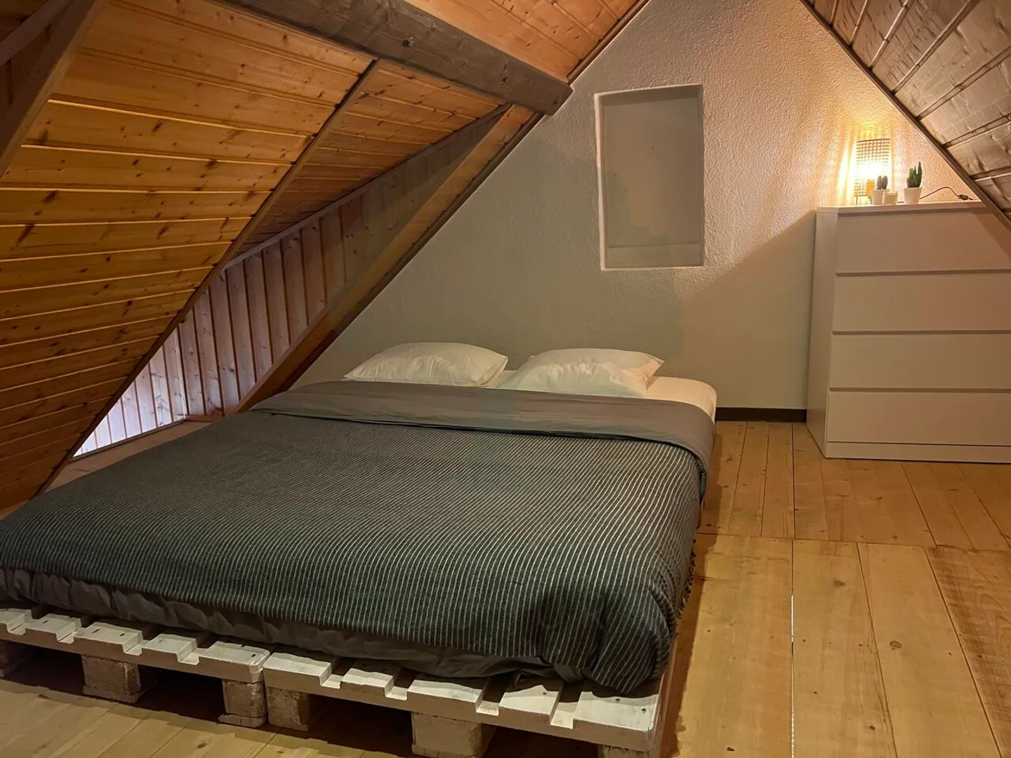 Charming apartment with mezzanine in the old town of Porrentruy - Photo 8 of 10