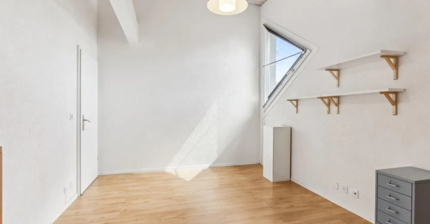 Superbo attico attraversante di 110 m² a 15 minuti dalle porte di Losanna - Foto 7 di 12