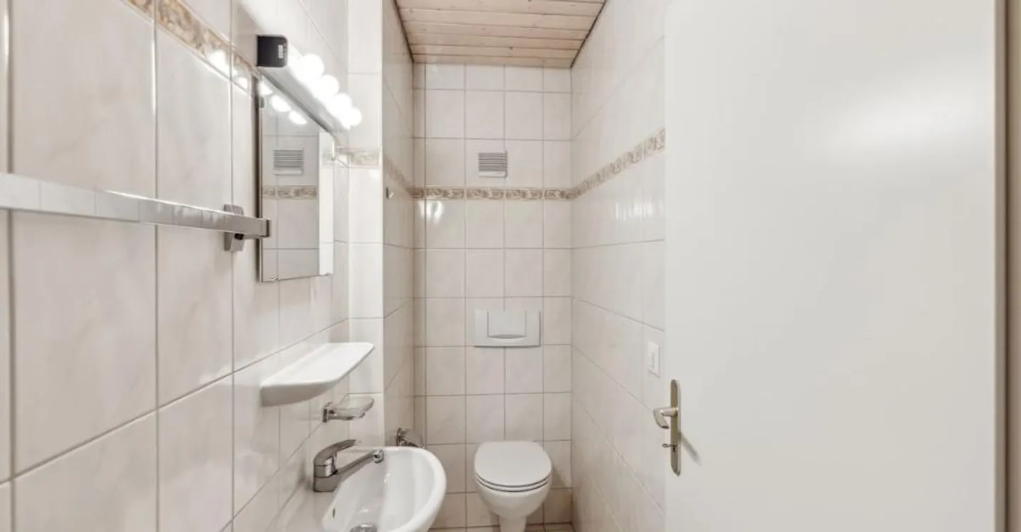 Superbo attico attraversante di 110 m² a 15 minuti dalle porte di Losanna - Foto 11 di 12