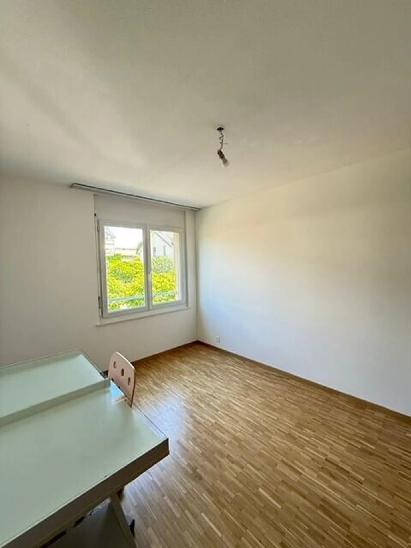 Spacious, bright apartment with stunning lake view! - Photo 10 of 13