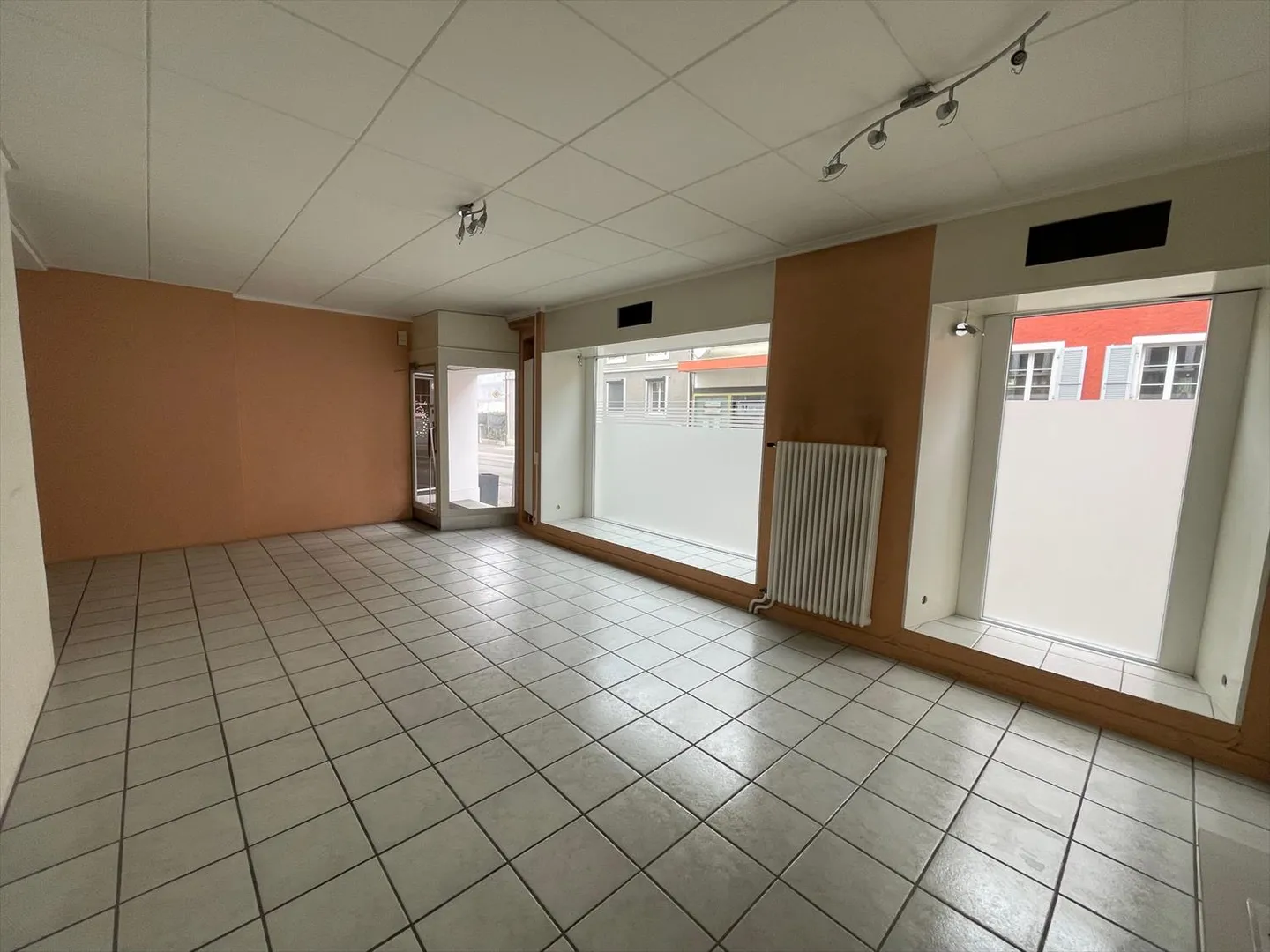 Commercial Space for Rent - Photo 2 of 4