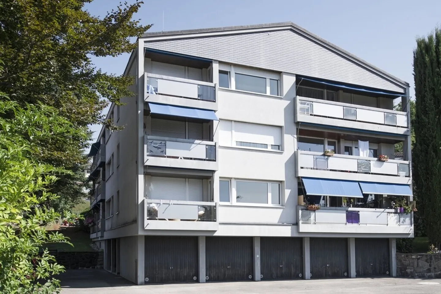 Outdoor parking space for rent - Photo 1 of 1