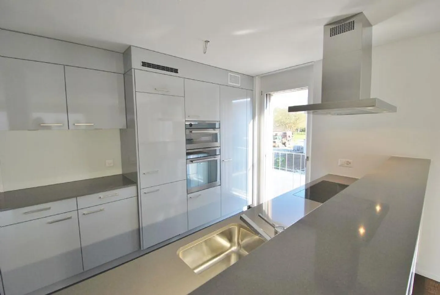 Maison Familiale Spacieuse - Photo 3 sur 11