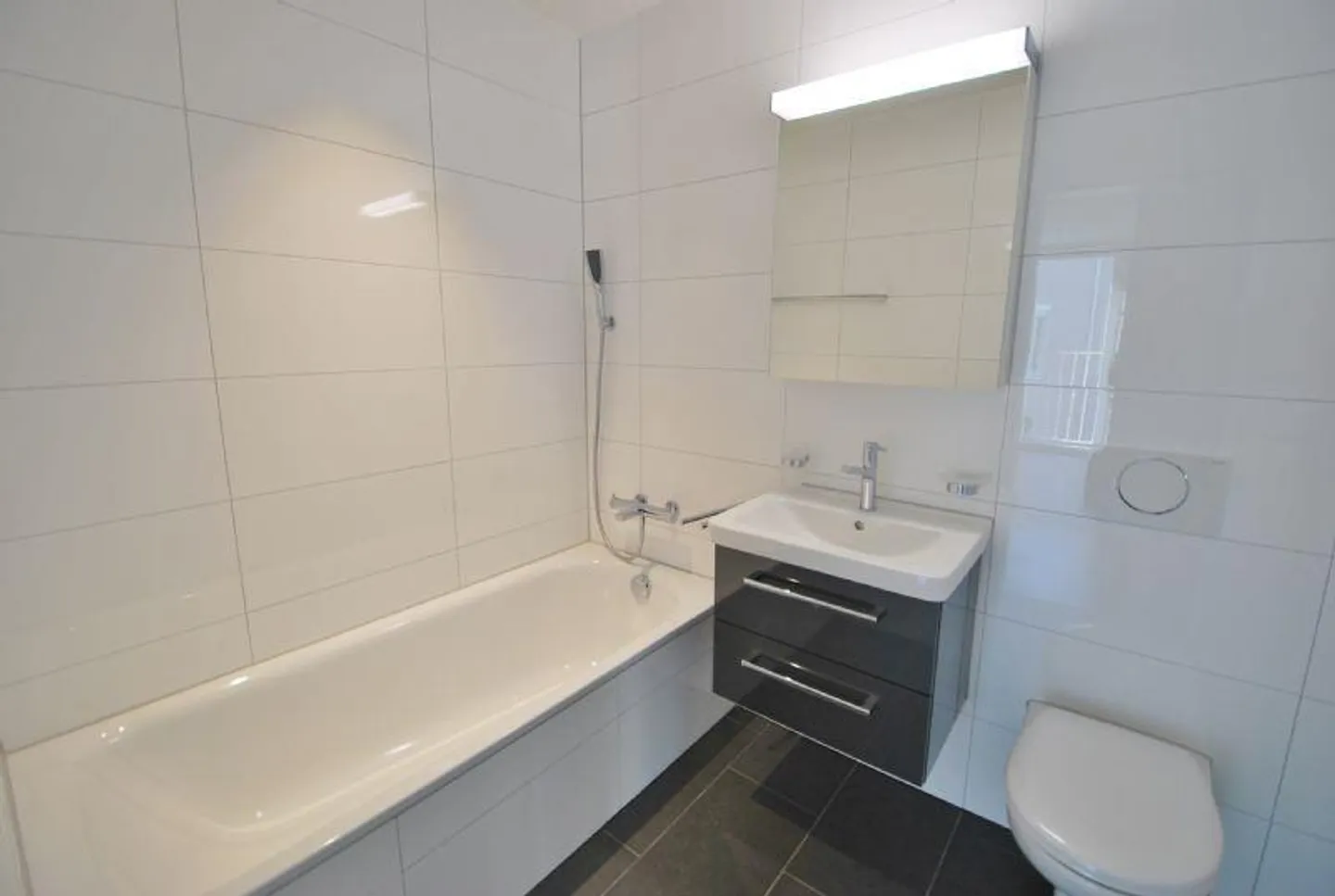 Maison Familiale Spacieuse - Photo 8 sur 11