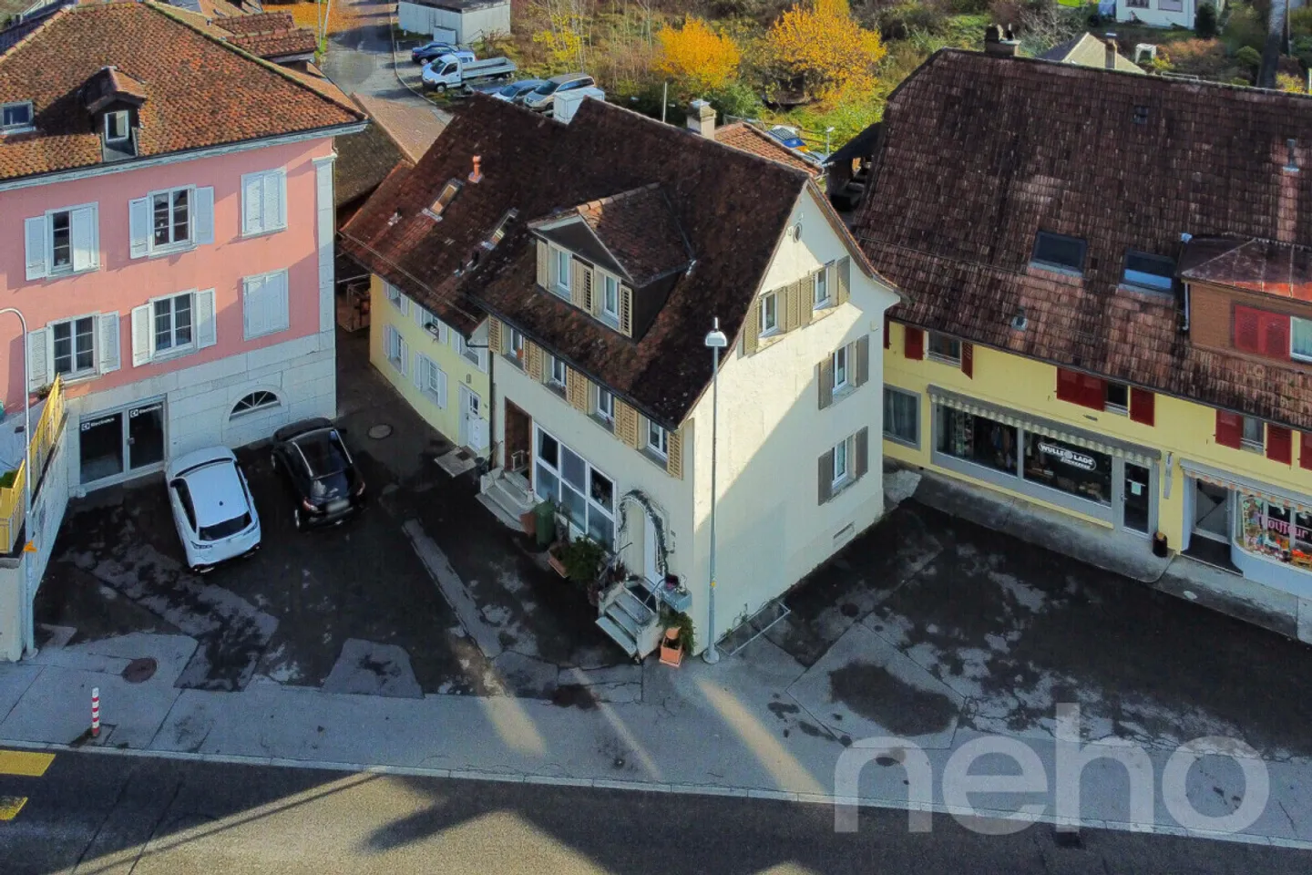 Semi-Detached House with Apartment in Balsthal - Photo 3 of 12