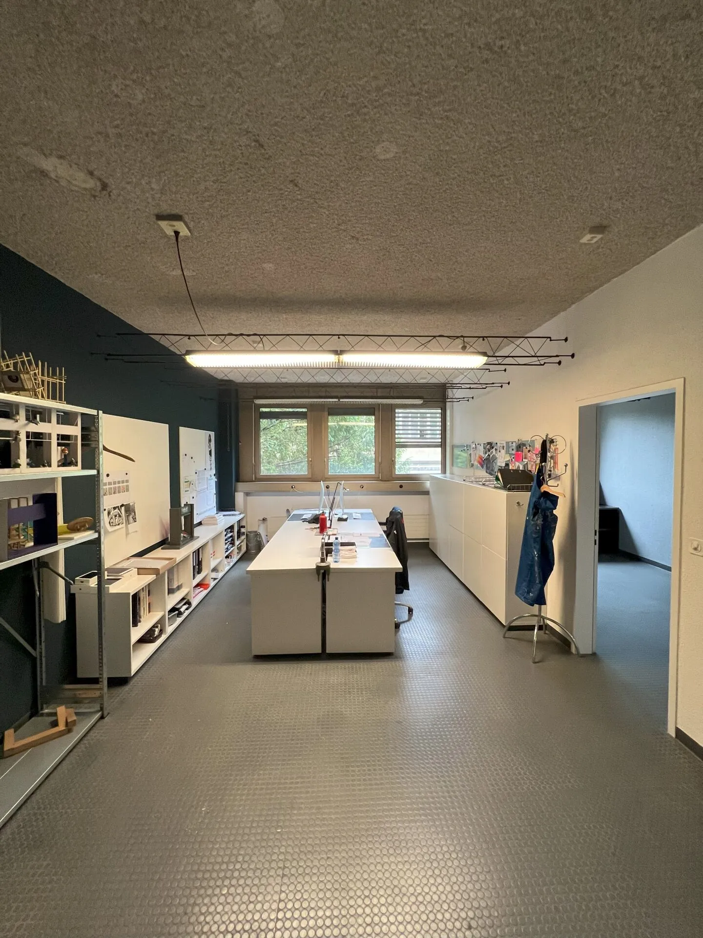 Ampio spazio ufficio in affitto nel vivace quartiere di Binz - Foto 2 di 14