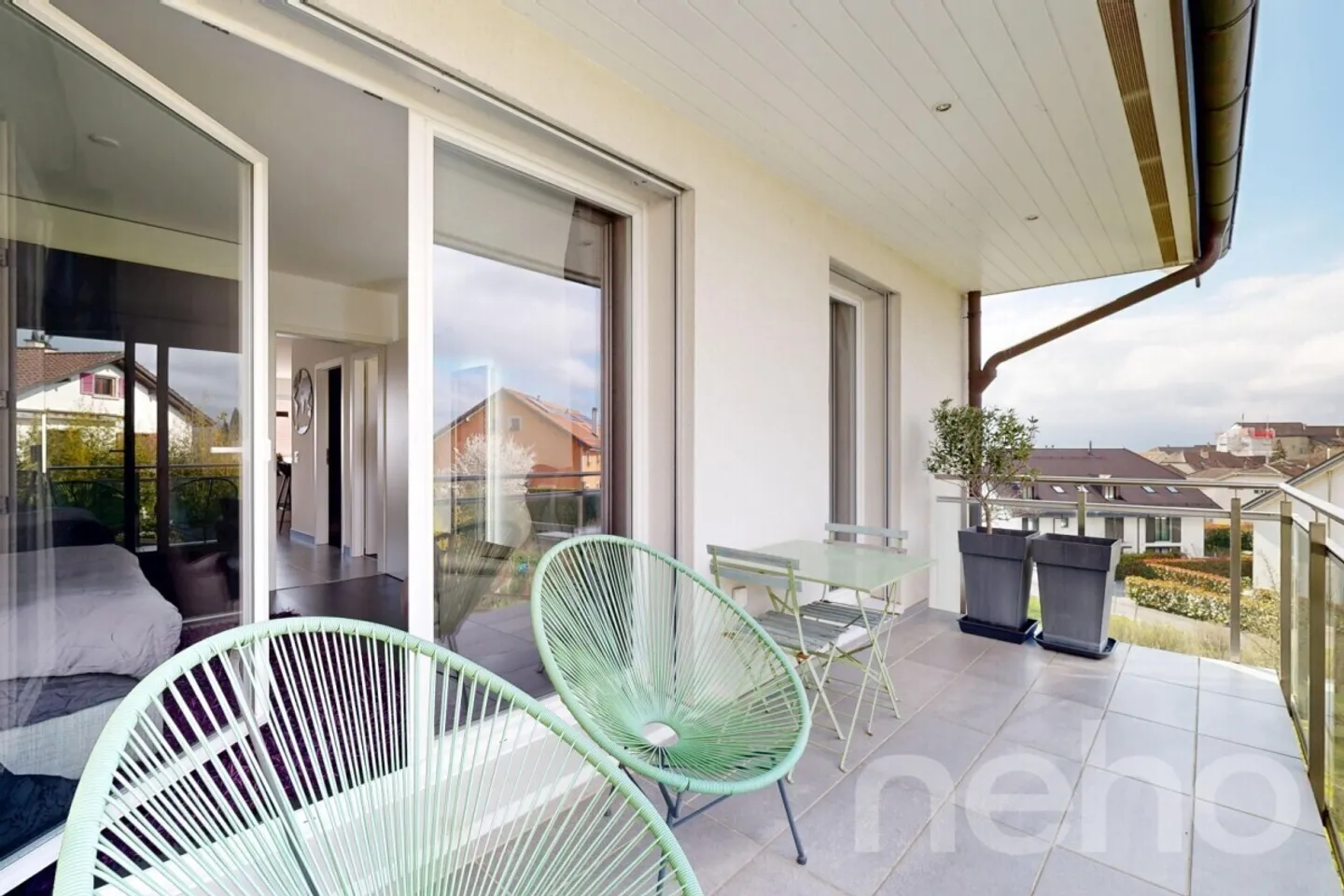 Superb 3.5-room apartment very bright with 2 balconies - Photo 8 of 13
