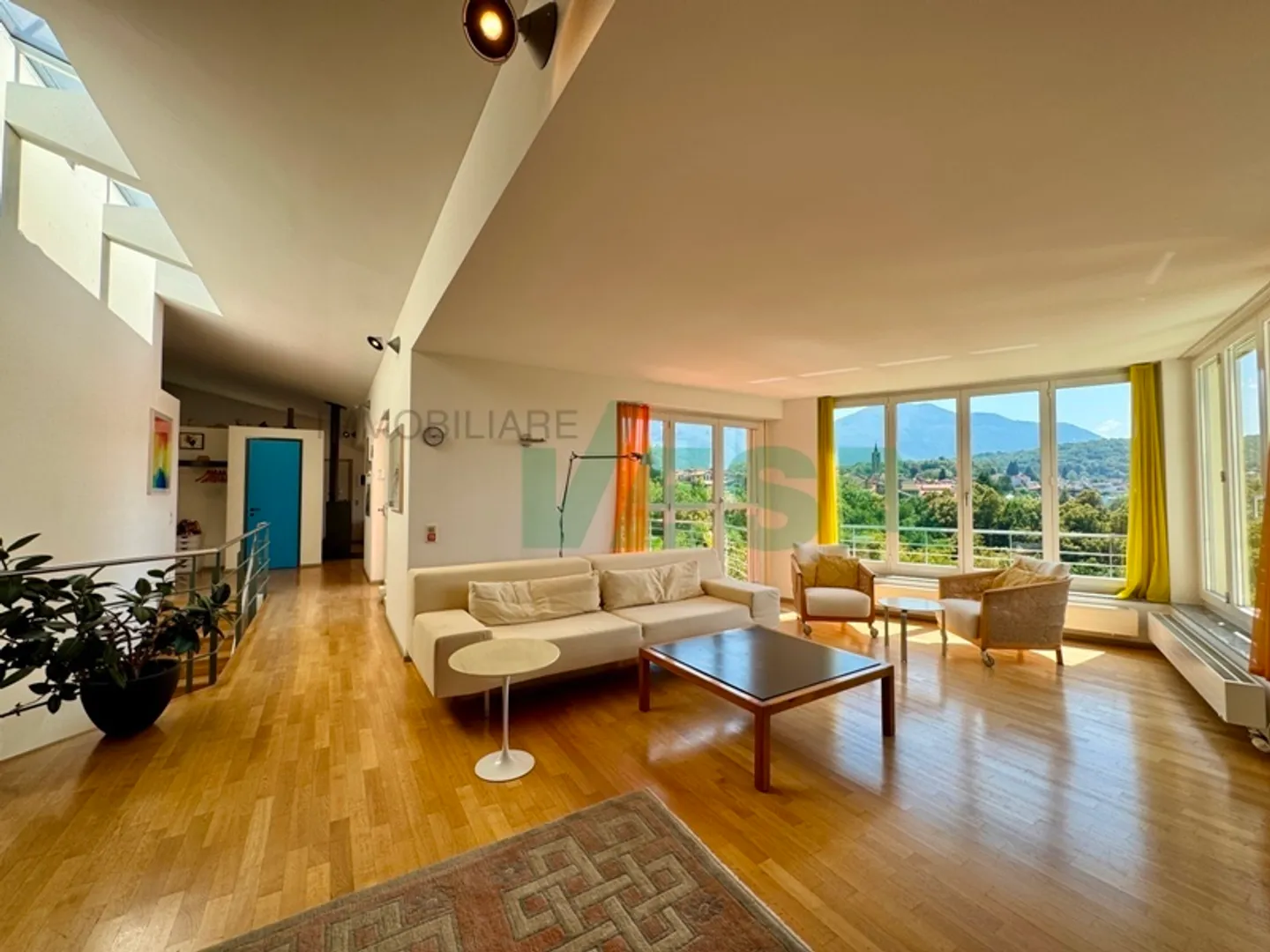 Magnificent property with villa, romantic rustic and building land - Photo 1 of 15