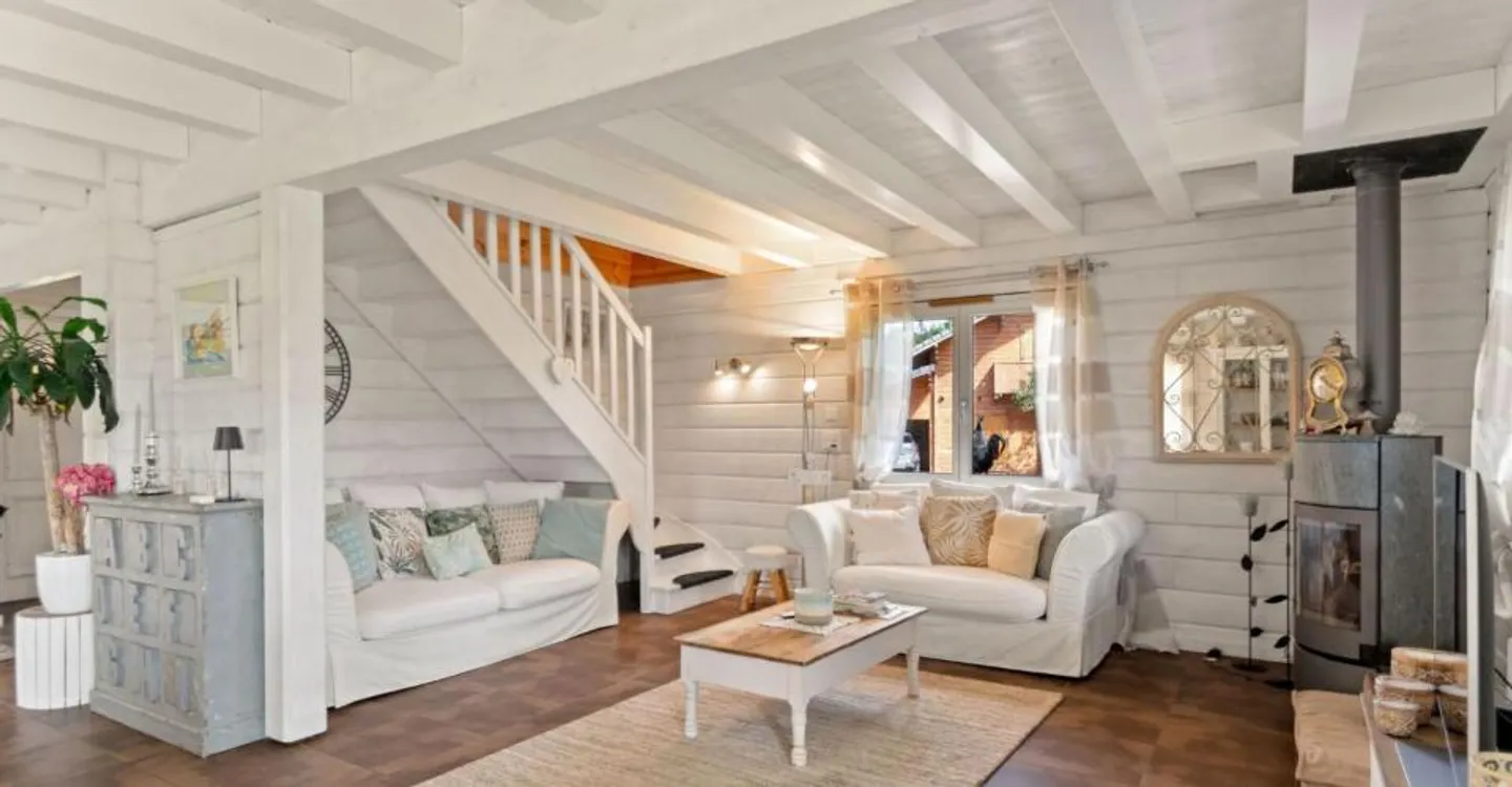 Charming Wooden Chalet Retreat - Photo 7 of 12