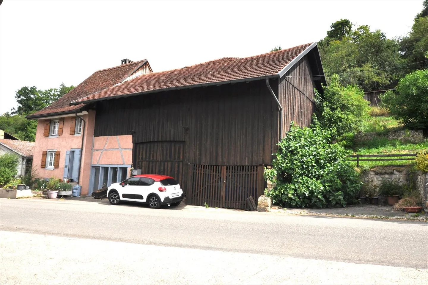Casa di villaggio affascinante a Beurnevésin - Foto 1 di 21