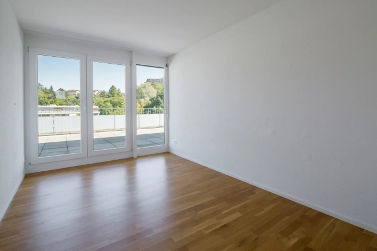 Appartamento luminoso in una zona residenziale tranquilla! - Foto 2 di 6