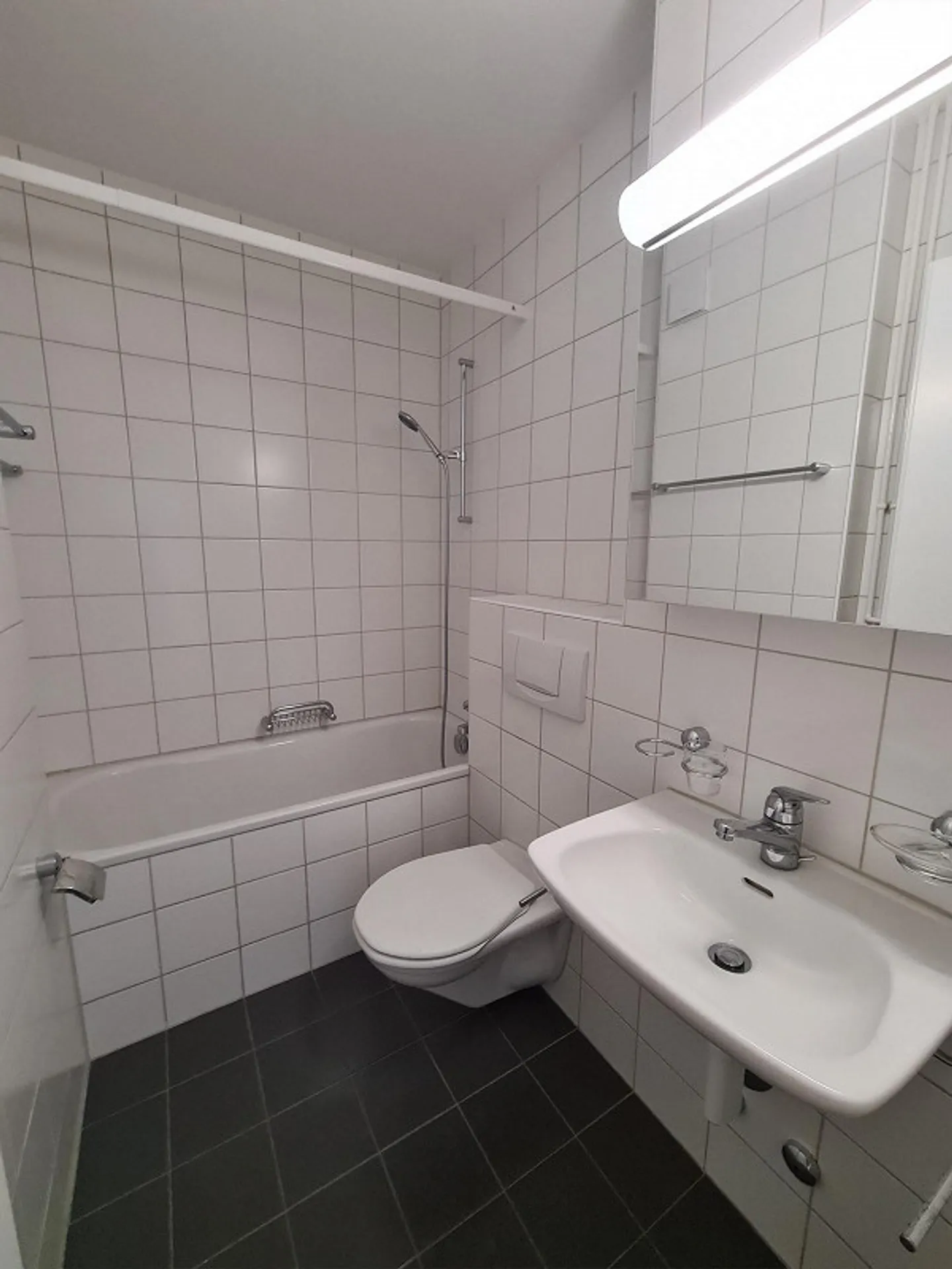 Appartement lumineux dans un emplacement calme - Photo 3 sur 9