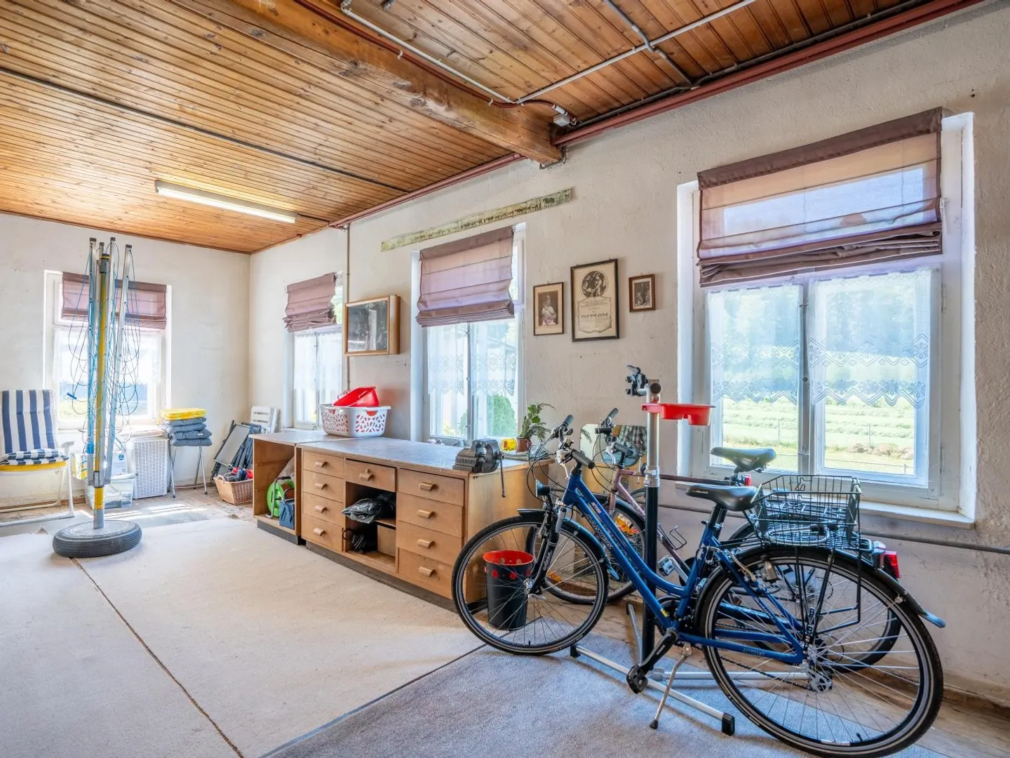 Casa unifamiliare di 6 stanze con possibilità di costruire un appartamento separato / spazi commerciali - Foto 9 di 11