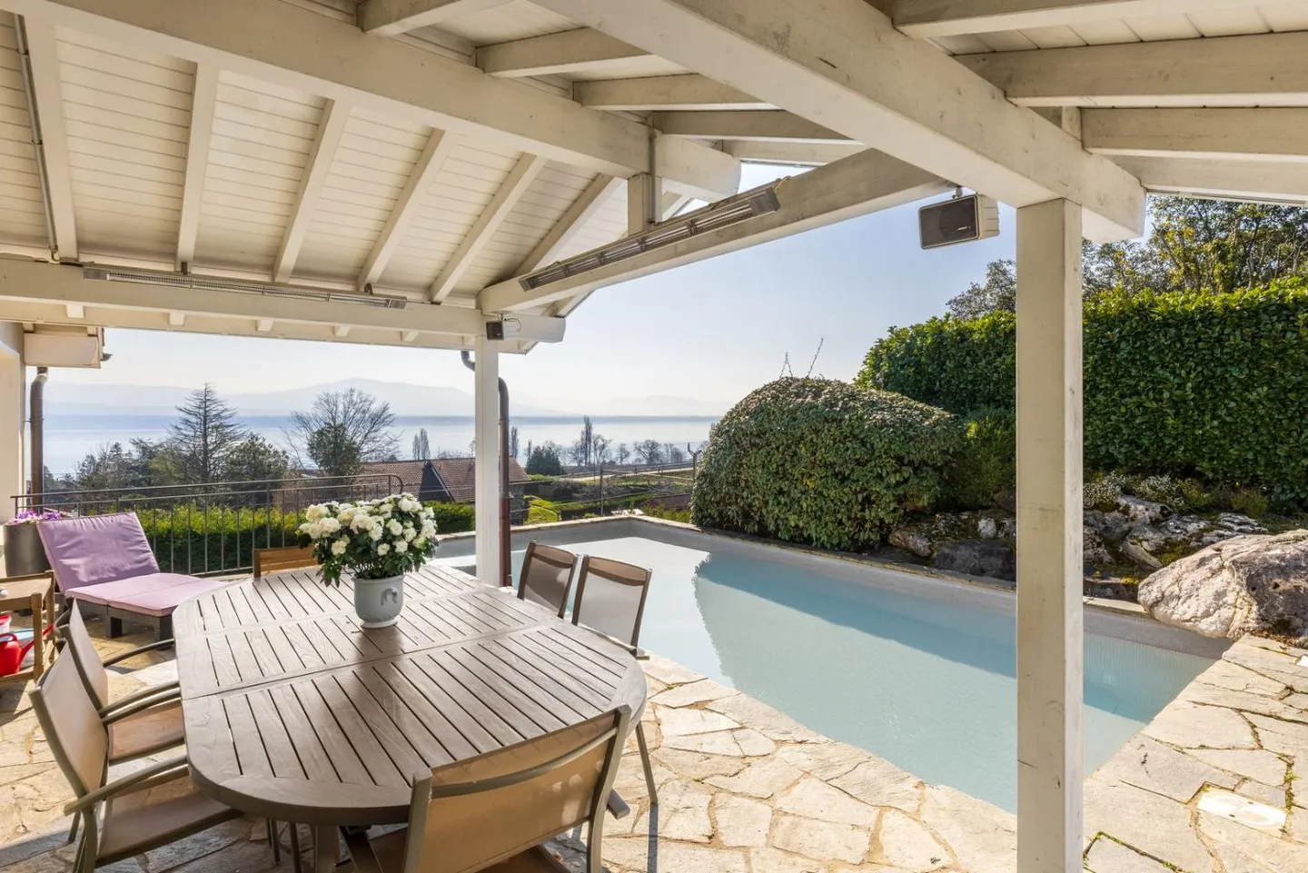 Villa con vista sul lago e sulle Alpi - Foto 4 di 13