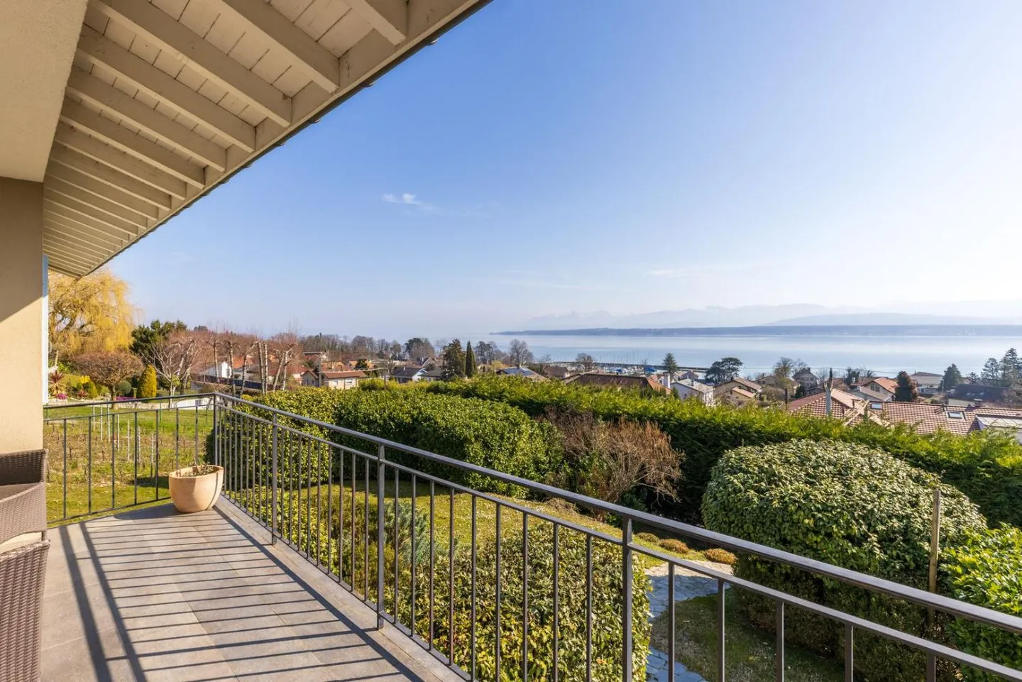 Villa con vista sul lago e sulle Alpi - Foto 7 di 13