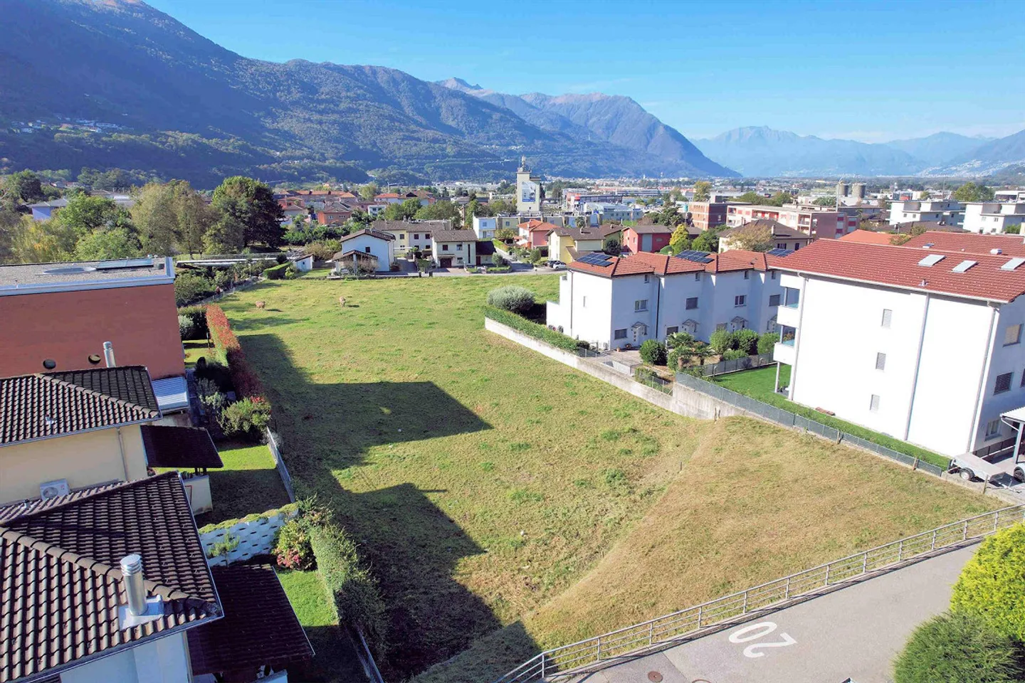 Nouvel appartement avec belle terrasse dans un quartier résidentiel prestigieux - Photo 2 sur 16