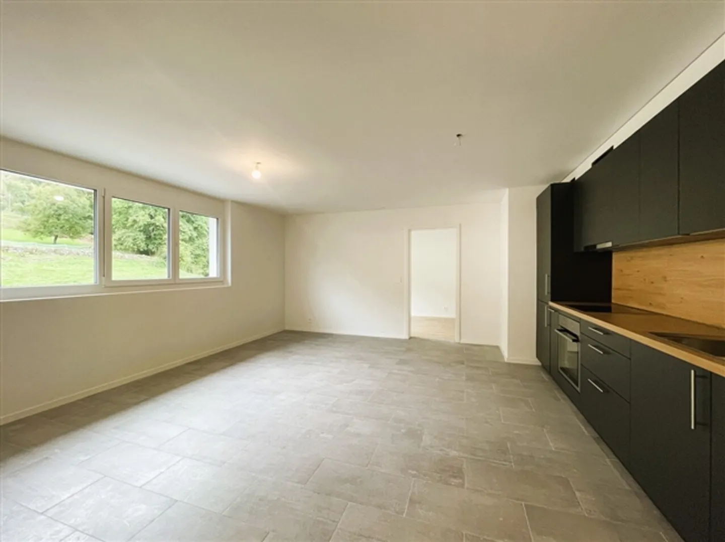 Great 3.0-room apartment for rent - Photo 2 of 6