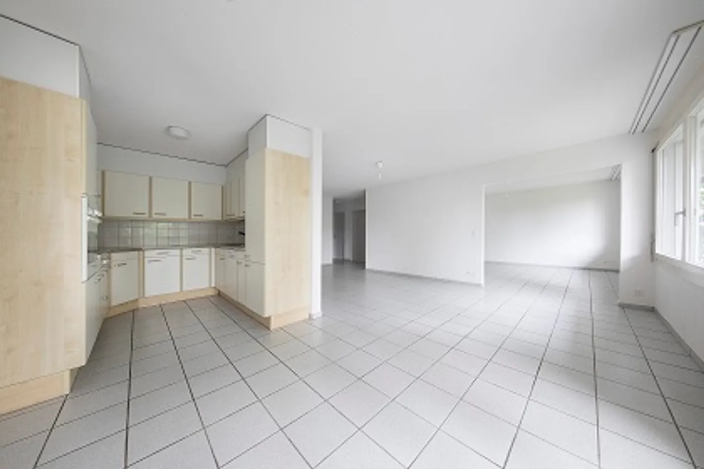 Grosszügige Wohnung - Foto 3 von 9