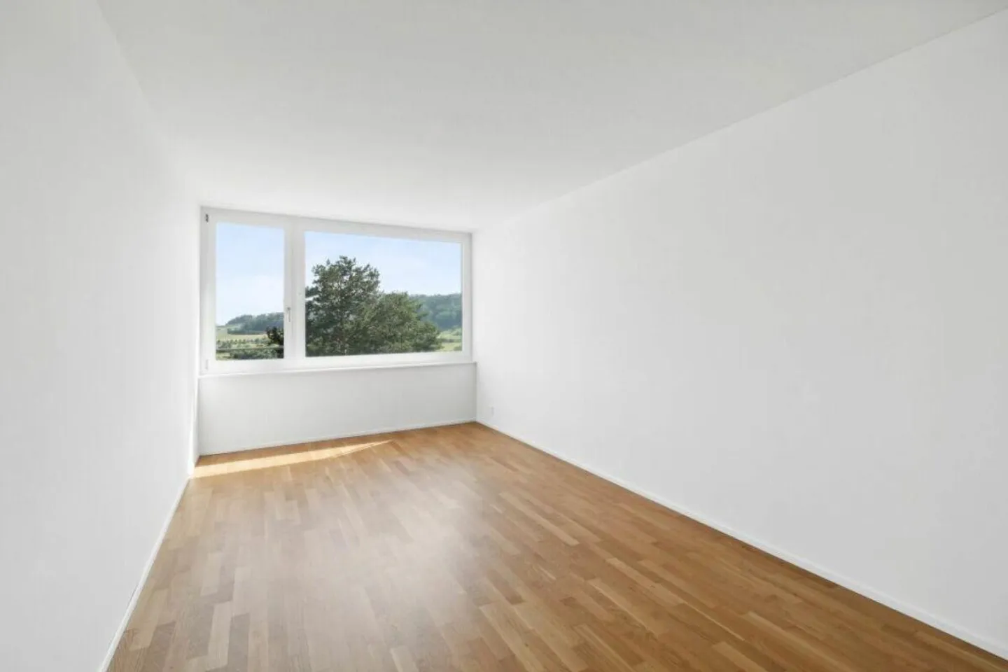 Modern apartment in ownership standard - Photo 4 of 7