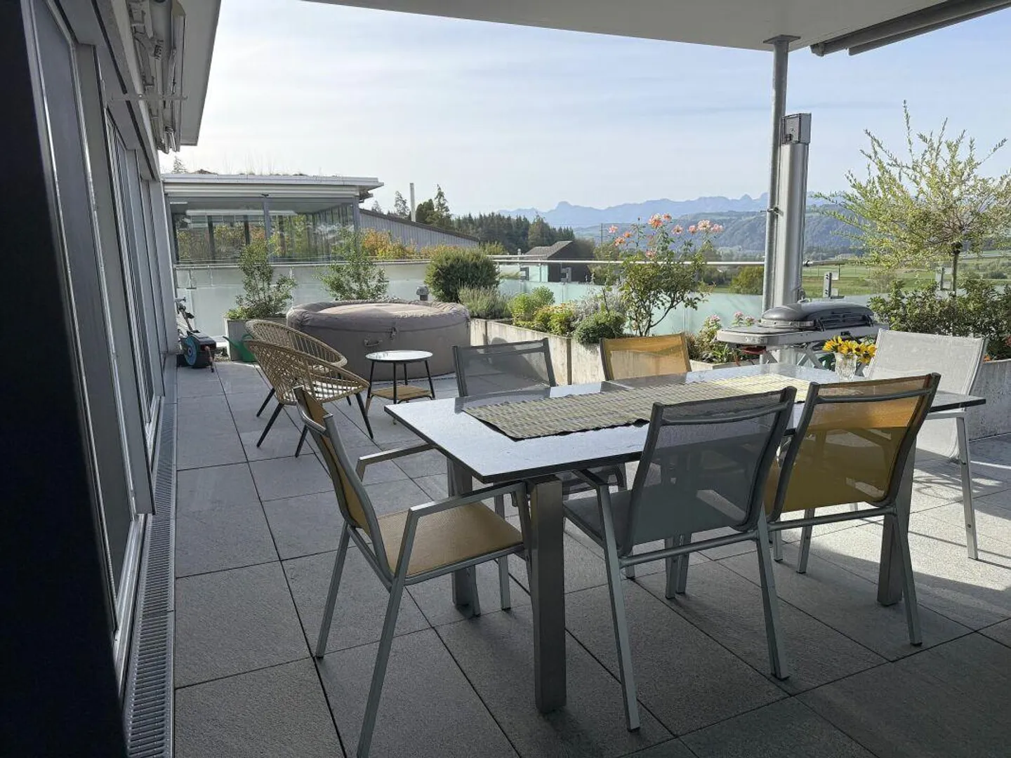 Esclusiva casa a schiera di 5½ locali con vista panoramica - Foto 3 di 17