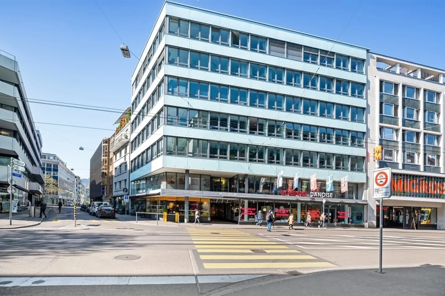 Bureau spacieux de 135m2 dans un emplacement central ! - Photo 1 sur 9