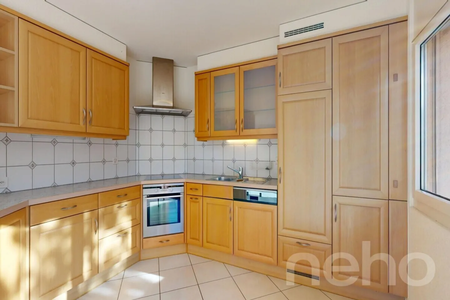 Villa exceptionnelle avec vue montagne - Photo 3 sur 12