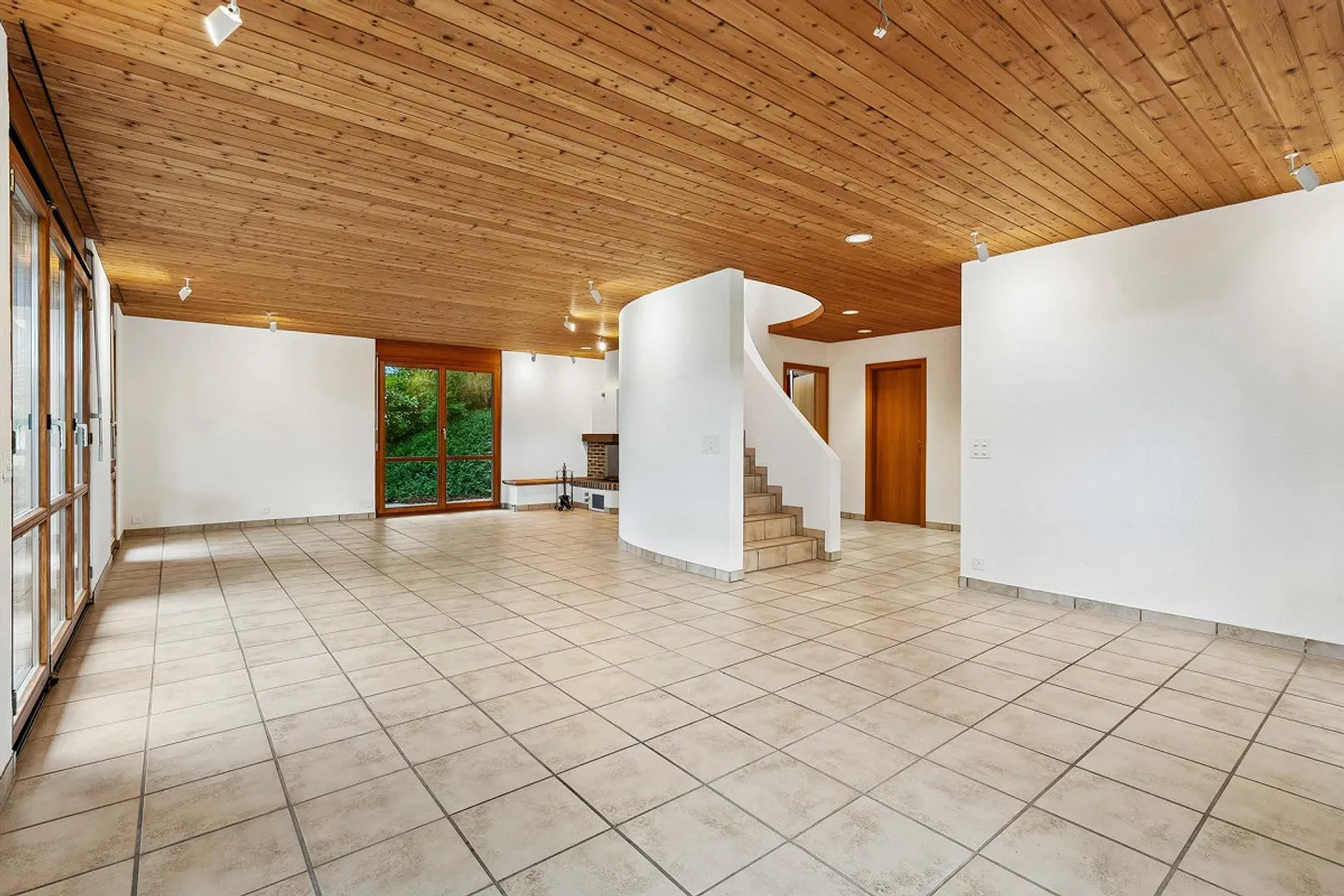 Plaisir de vivre dans un emplacement calme et élevé ! - Photo 4 sur 12
