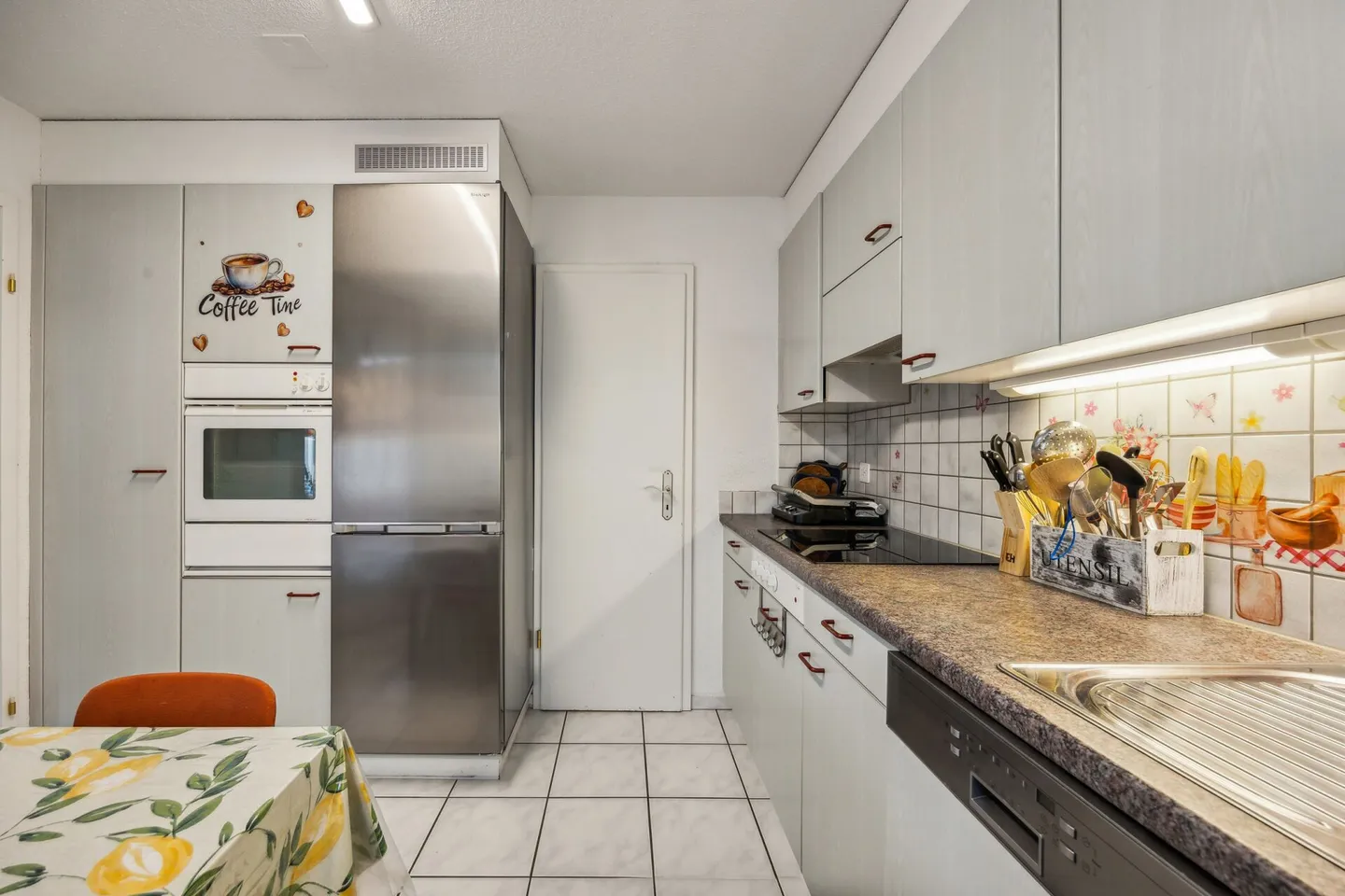 Appartamento confortevole con carport e posto auto esterno - Foto 3 di 11