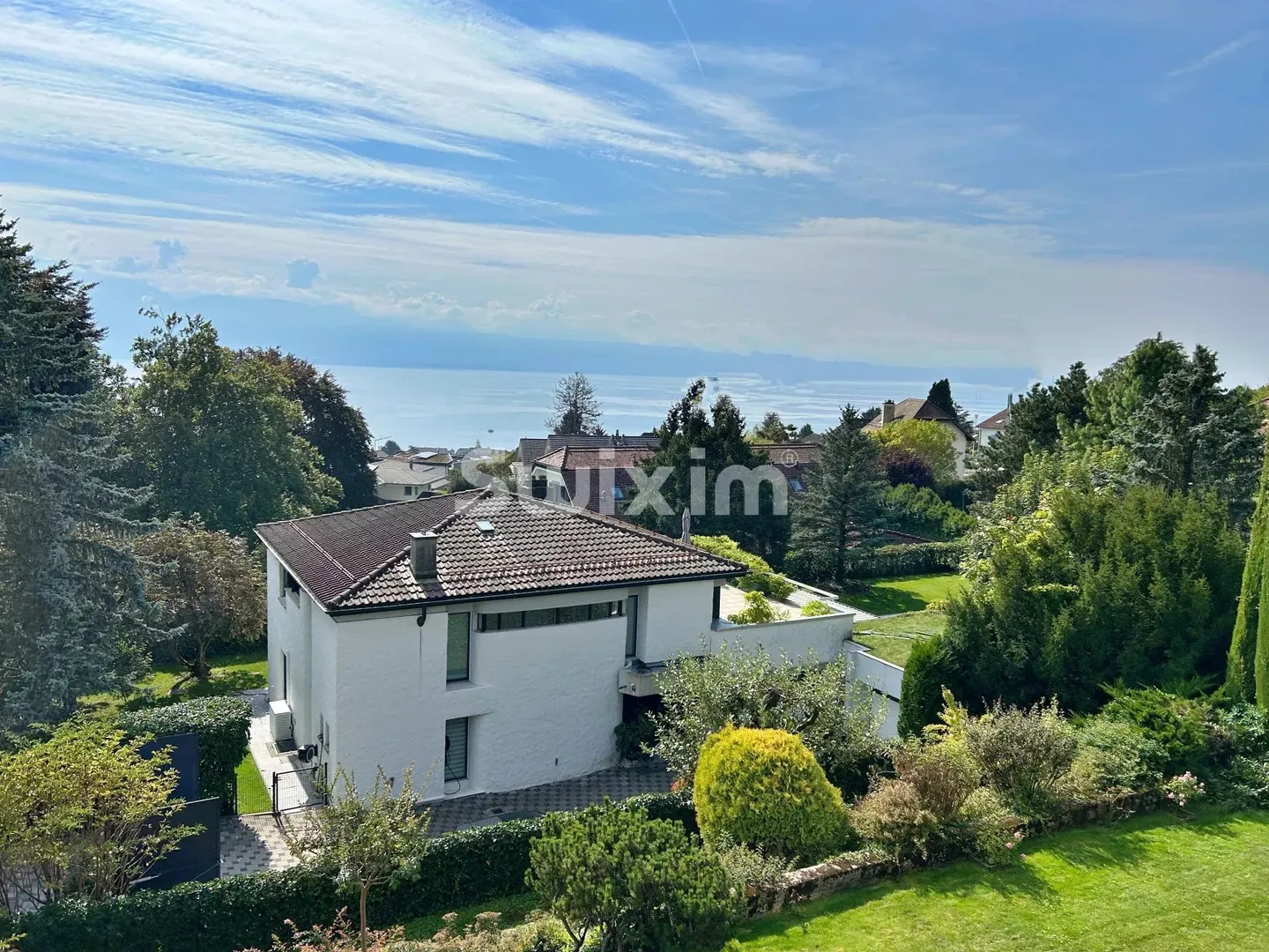 Villa Détachée avec Vue sur le Lac - Photo 1 sur 8