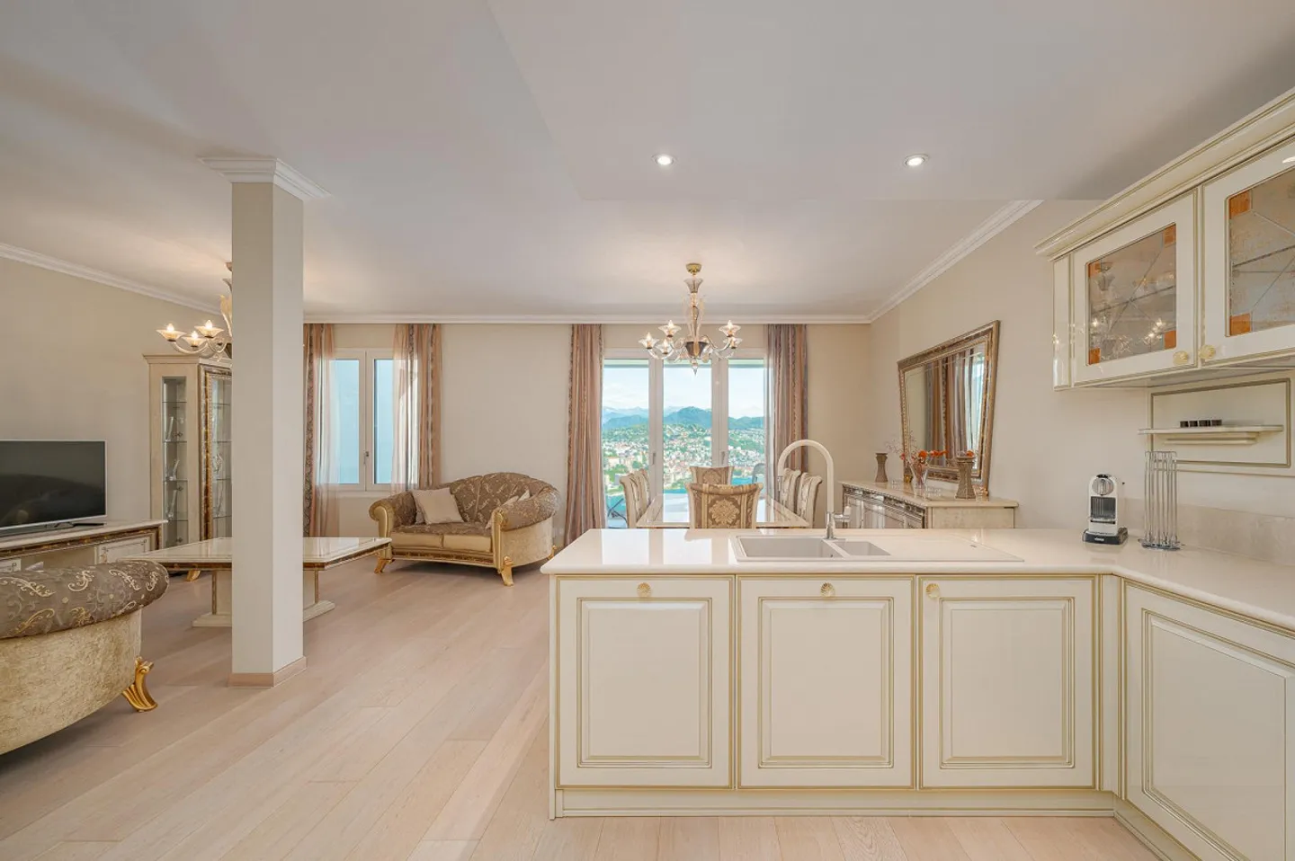 Appartement de vacances, meublé, disponible pour 10 mois - Photo 1 sur 13