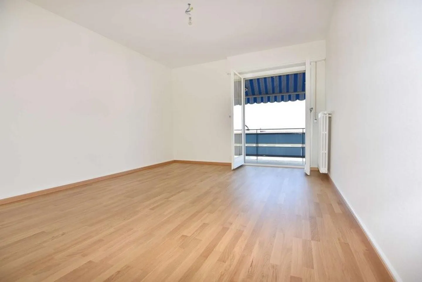 5 Minuten vom Prilly-Centre entfernt, Unterkunft mit Aussicht - Foto 1 von 11