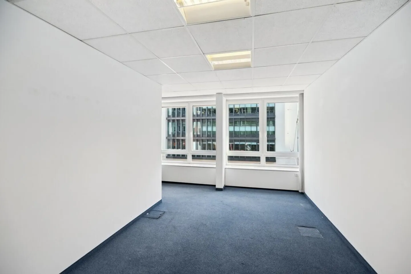 Bureau spacieux de 135m2 dans un emplacement central ! - Photo 6 sur 9